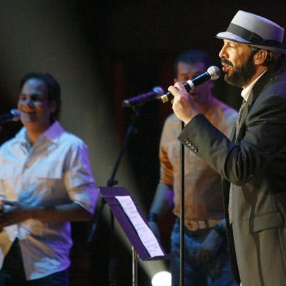 Juan Luis Guerra y 4.40