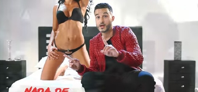 Videoclip: Siempre me llama (Lyric Video)