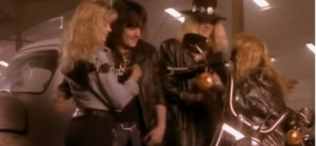 Videoclip: Once bitten twice shy