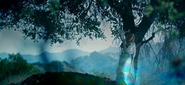 Videoclip: Between the raindrops