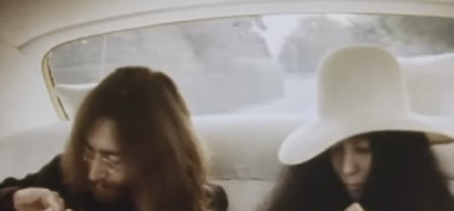 Videoclip: The ballad of John and Yoko