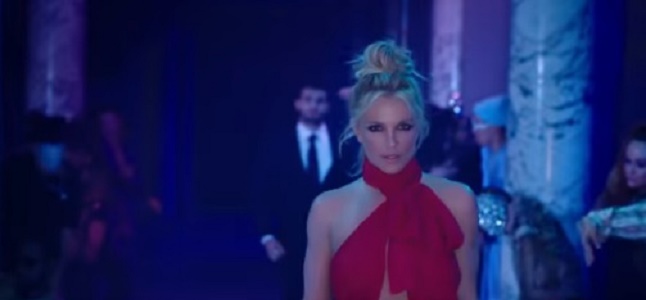 Videoclip: Slumber party