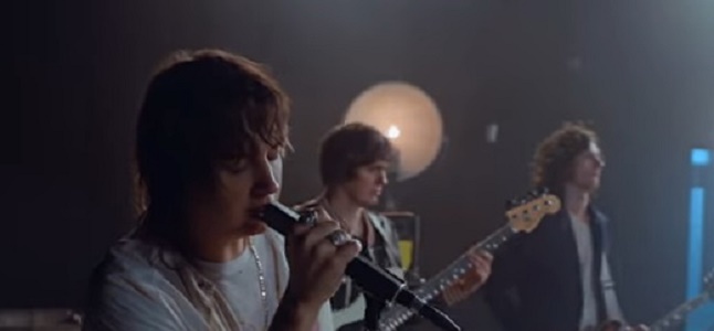 Videoclip: Threat of joy