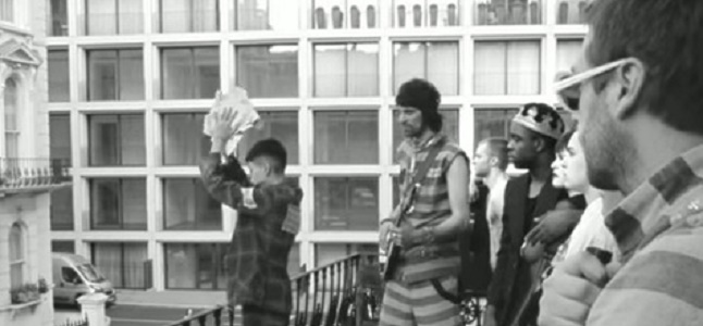Videoclip: Bless this acid house