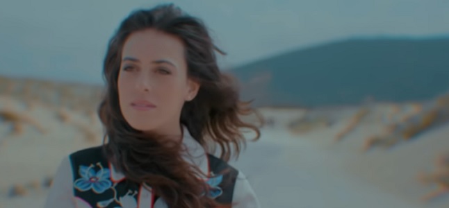 Videoclip: Amanecer sola
