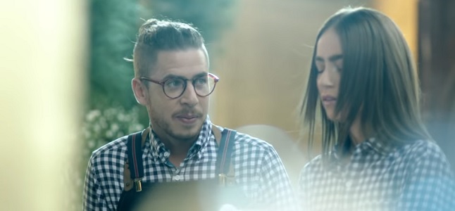Videoclip: Mira