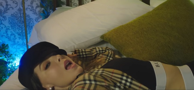 Videoclip: Un traguito