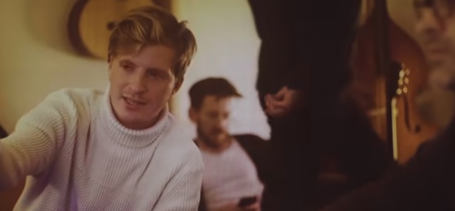 Videoclip: On the Luna