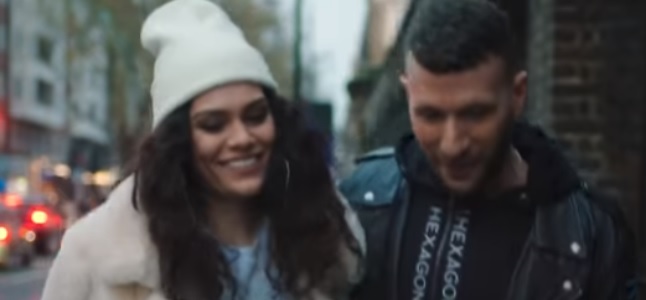 Videoclip: Brave