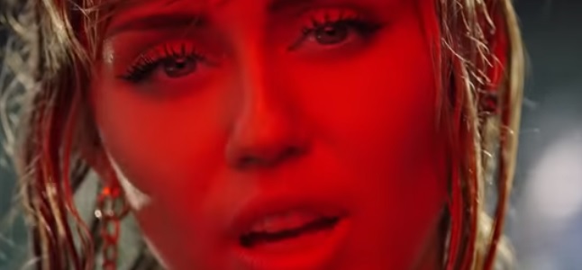 Videoclip: Slide away