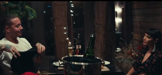 Videoclip: Rojo