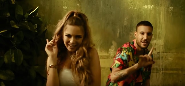 Videoclip: Se iluminaba